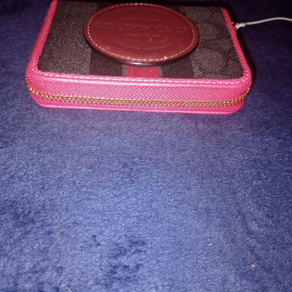 NWT Coach Patch Dempsey Small Zip Around Wallet - Picture 7 of 11